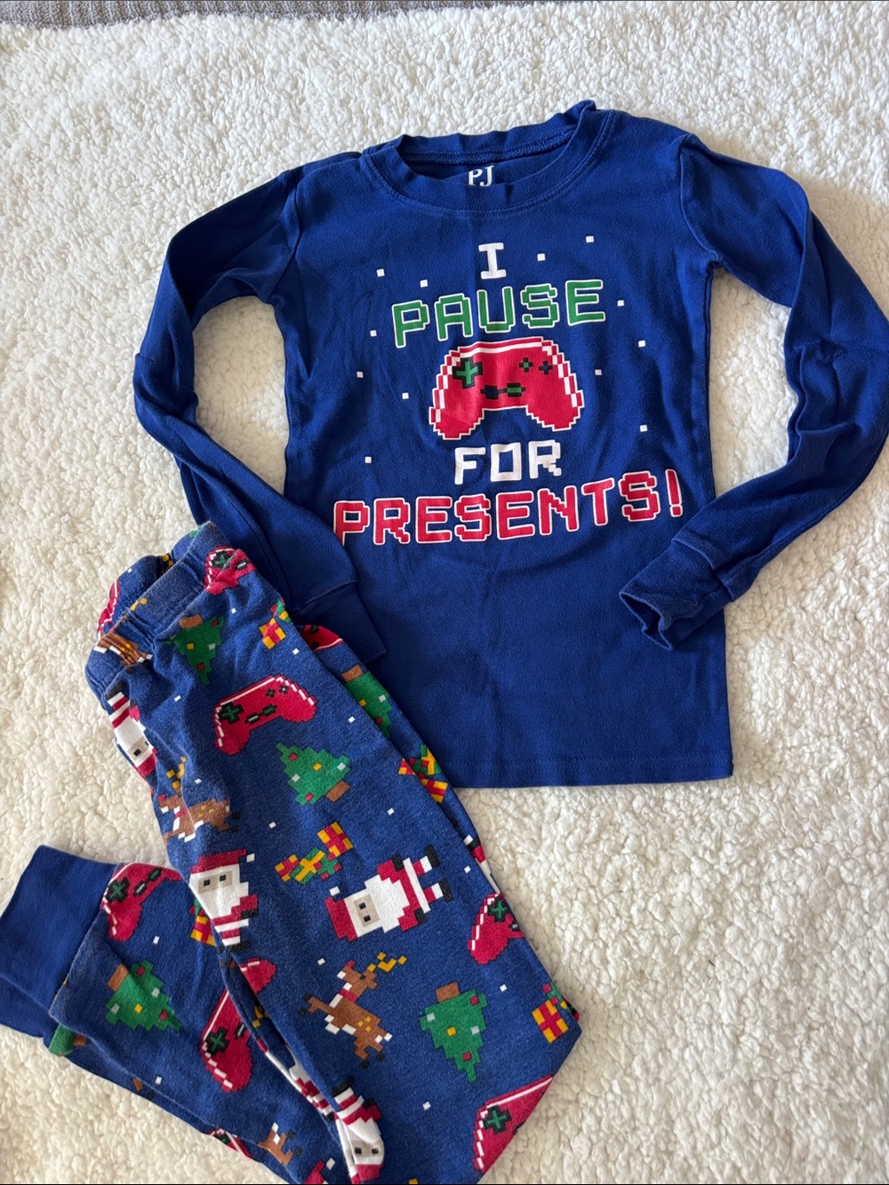Pj place Blue Kids Holiday Gaming Pajama Set - 'I Pause for Presents!'